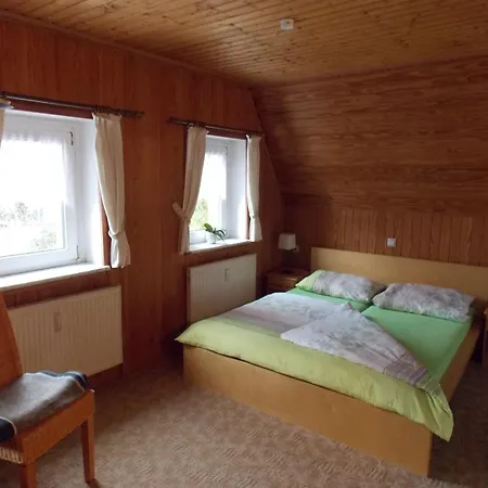 Gaststaette Tannenhof 招待所 *