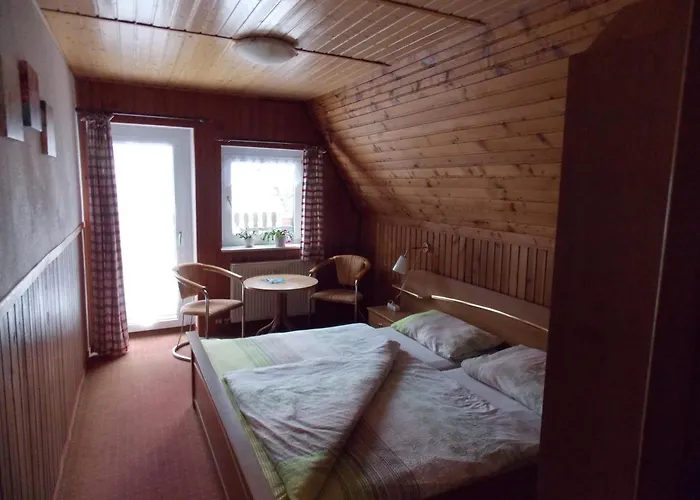 Gaststaette Tannenhof בית הארחה Saupsdorf